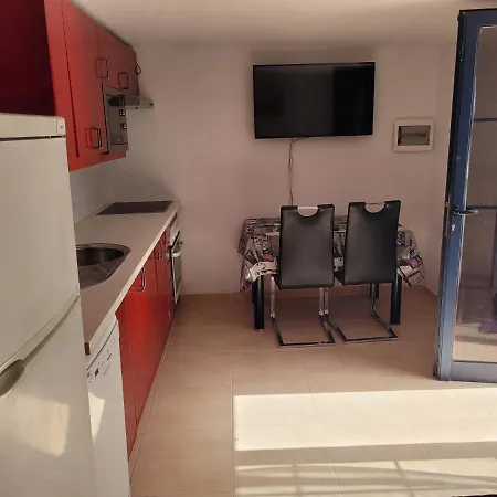 شقة Apartamento Martha Anexo Con Piscina Y Jardin